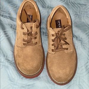 Boys sperrys size 10.5
